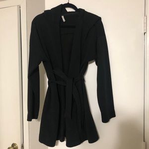 Hooded sweatshirt jacket